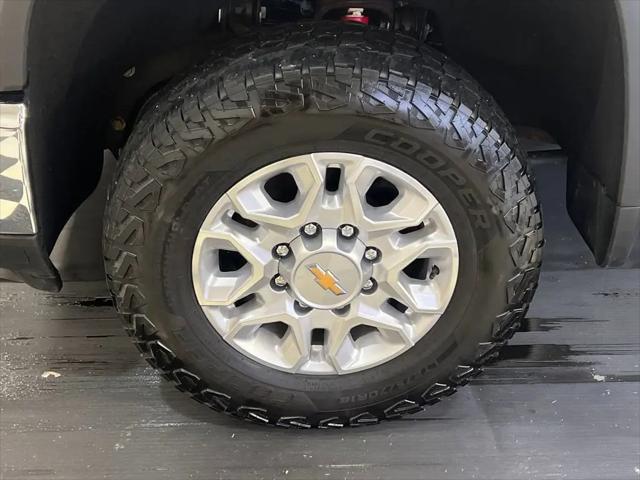 2024 Chevrolet Silverado 2500HD 4WD Crew Cab Standard Bed LT