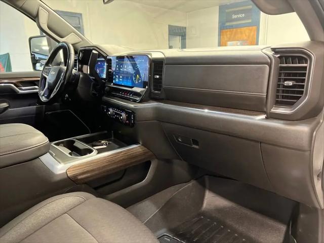2024 Chevrolet Silverado 2500HD 4WD Crew Cab Standard Bed LT