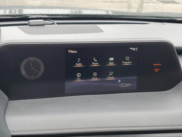 2021 Lexus UX 200 UX 200