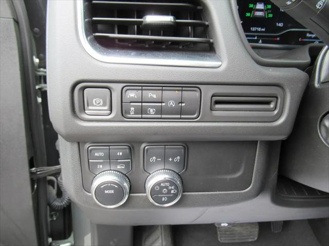2024 GMC Yukon XL 4WD SLT