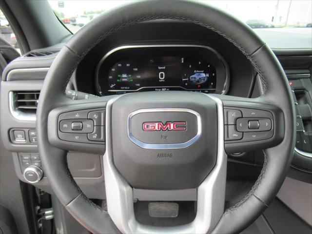 2024 GMC Yukon XL 4WD SLT