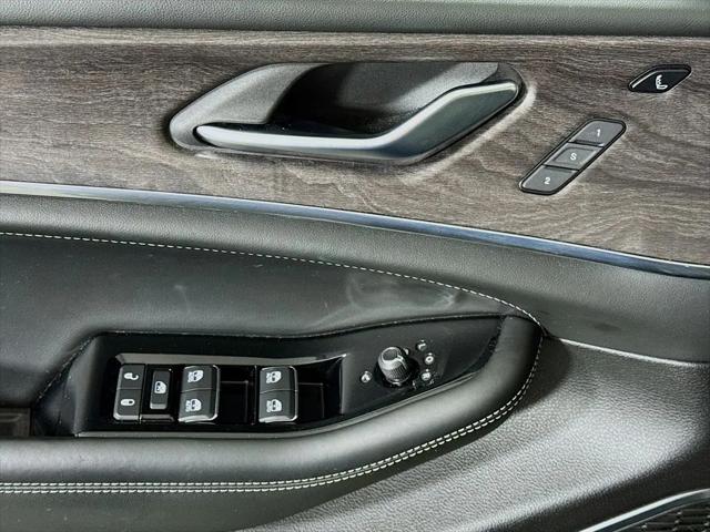 2023 Jeep Grand Cherokee Overland 4x4