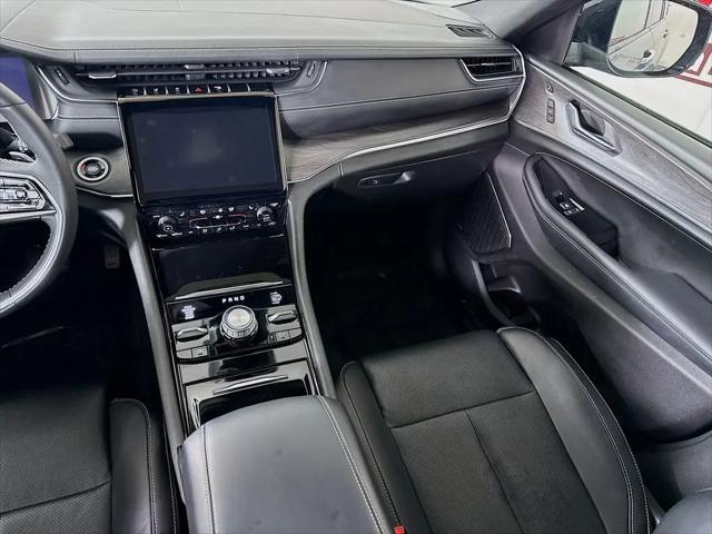 2023 Jeep Grand Cherokee Overland 4x4