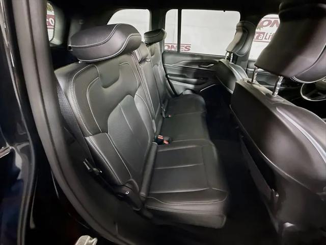 2023 Jeep Grand Cherokee Overland 4x4