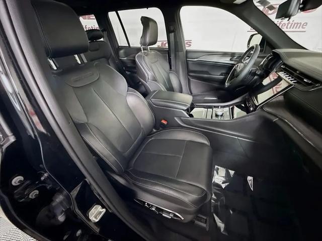 2023 Jeep Grand Cherokee Overland 4x4