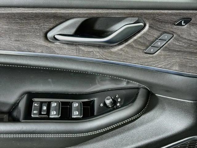 2023 Jeep Grand Cherokee Overland 4x4
