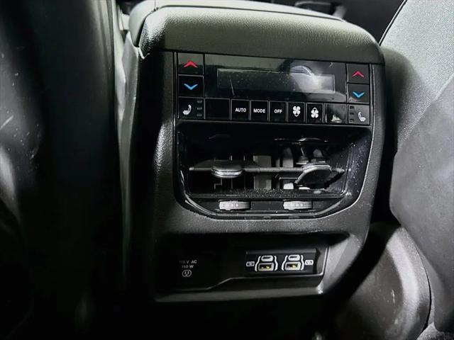 2023 Jeep Grand Cherokee Overland 4x4