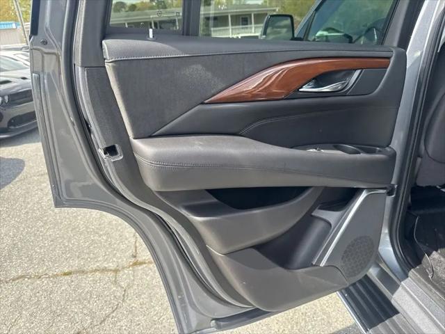 2020 Cadillac Escalade 4WD Luxury