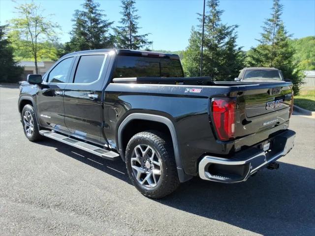 2022 GMC Sierra 1500 4WD Crew Cab Short Box SLT