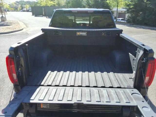 2022 GMC Sierra 1500 4WD Crew Cab Short Box SLT