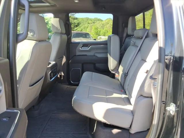 2022 GMC Sierra 1500 4WD Crew Cab Short Box SLT