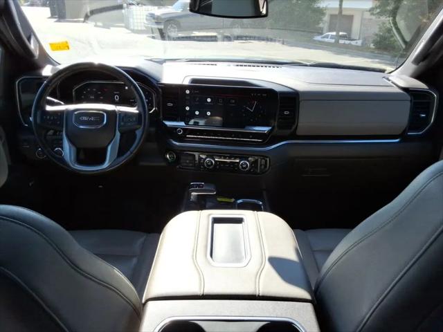 2022 GMC Sierra 1500 4WD Crew Cab Short Box SLT
