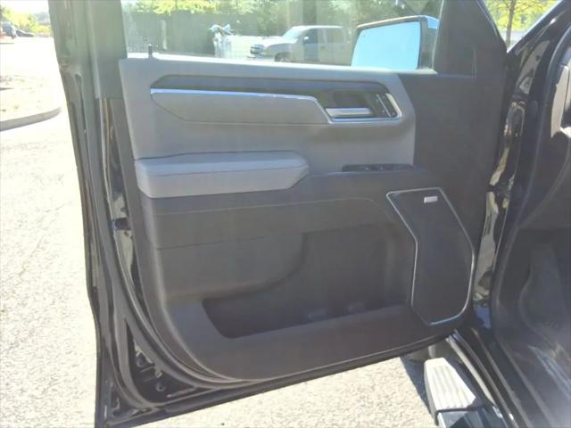 2022 GMC Sierra 1500 4WD Crew Cab Short Box SLT