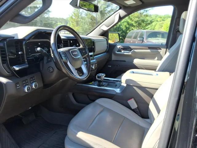2022 GMC Sierra 1500 4WD Crew Cab Short Box SLT