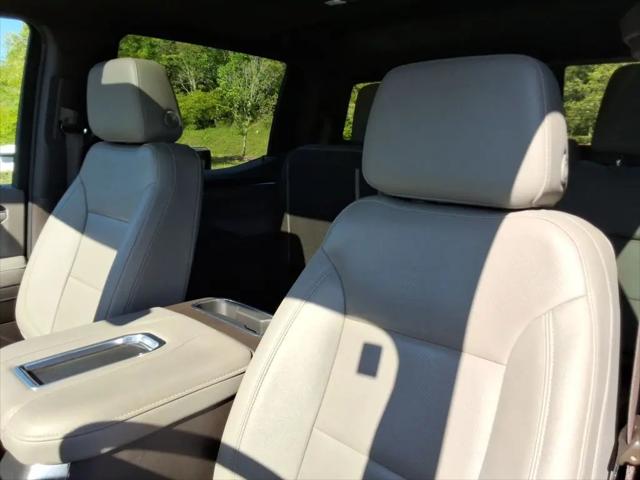 2022 GMC Sierra 1500 4WD Crew Cab Short Box SLT
