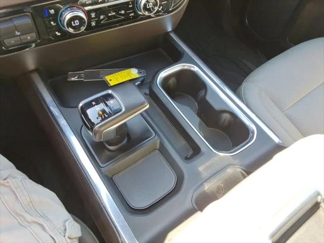 2022 GMC Sierra 1500 4WD Crew Cab Short Box SLT