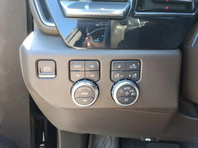 2022 GMC Sierra 1500 4WD Crew Cab Short Box SLT