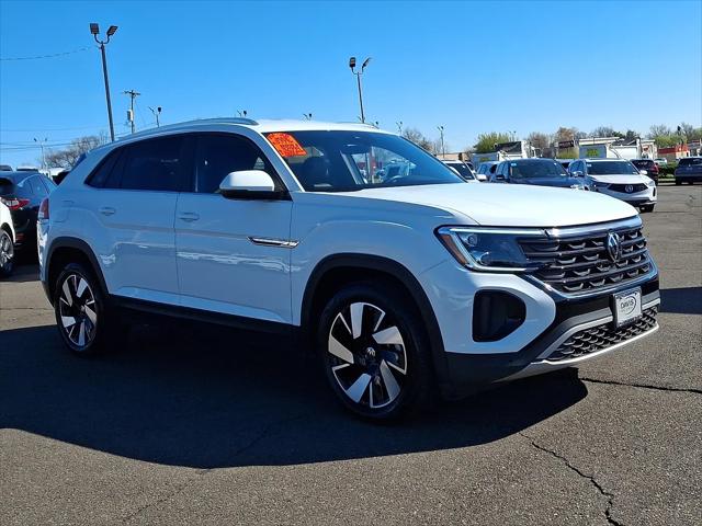 2025 Volkswagen Atlas Cross Sport 2.0T SE w/Technology