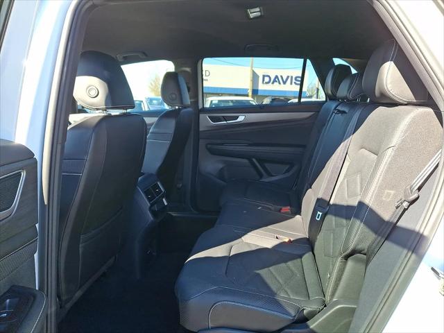 2025 Volkswagen Atlas Cross Sport 2.0T SE w/Technology