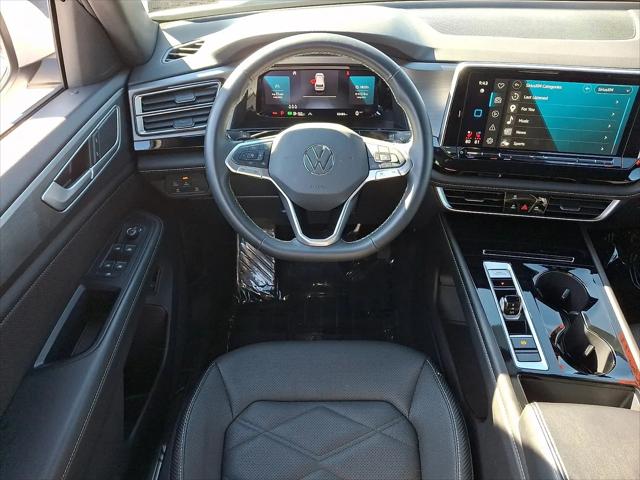 2025 Volkswagen Atlas Cross Sport 2.0T SE w/Technology