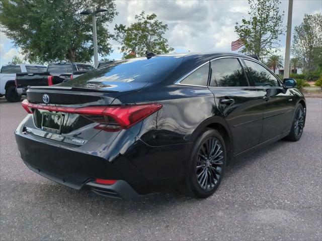 2019 Toyota Avalon Hybrid XSE