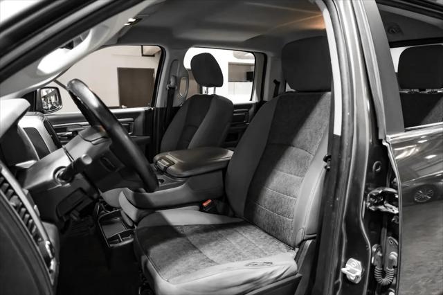 2017 Ram 1500 Lone Star Silver Crew Cab 4x2 5'7" Box