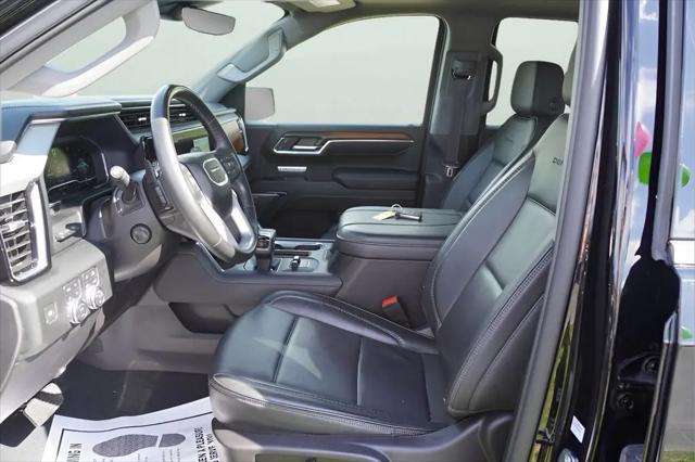 2024 GMC Sierra 1500 4WD Crew Cab Short Box Denali
