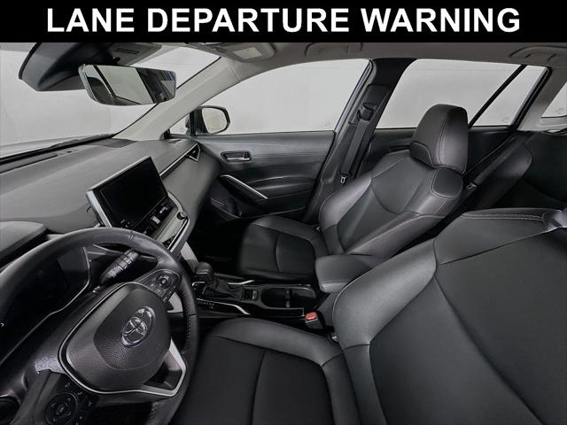 2025 Toyota Corolla Cross XLE