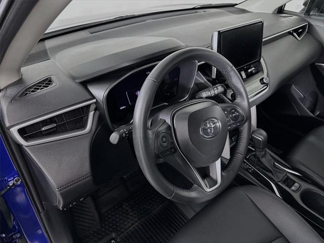 2025 Toyota Corolla Cross XLE