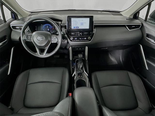 2025 Toyota Corolla Cross XLE