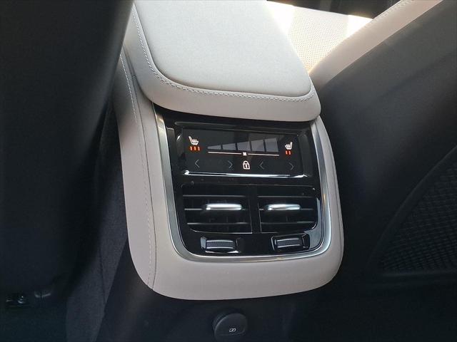 2026 Volvo XC90 Plug-In Hybrid Ultra Dark Theme, T8 AWD, Electric/Gasoline, 6 Seats