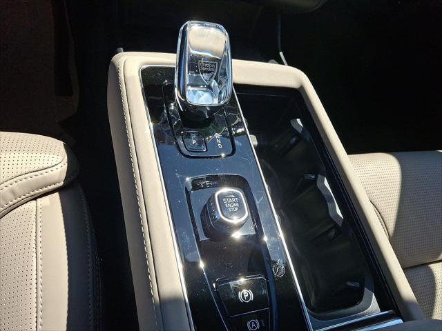 2026 Volvo XC90 Plug-In Hybrid Ultra Dark Theme, T8 AWD, Electric/Gasoline, 6 Seats