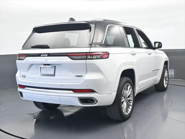 2022 Jeep Grand Cherokee Summit 4x2
