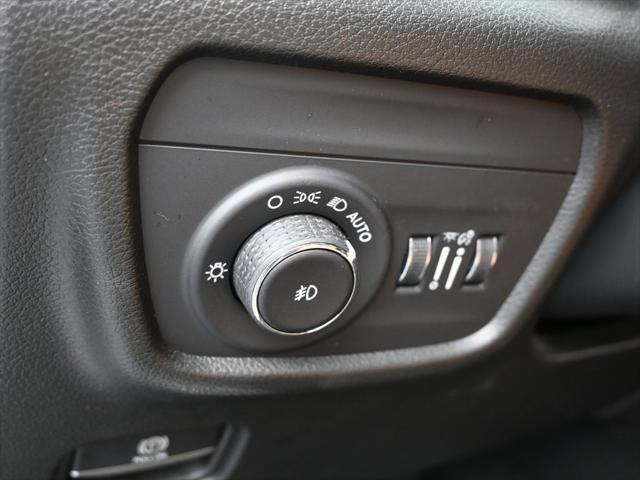 2022 Jeep Grand Cherokee Summit 4x2