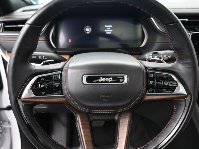 2022 Jeep Grand Cherokee Summit 4x2