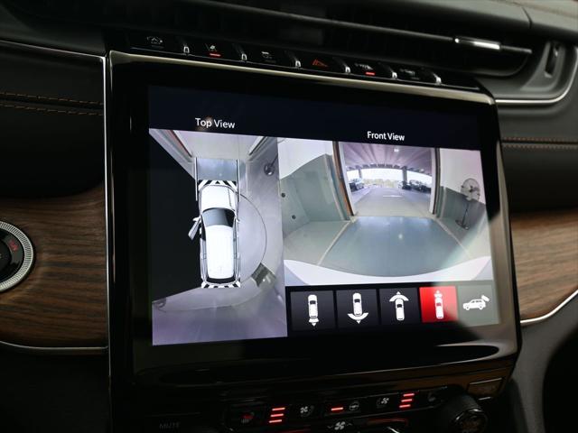 2022 Jeep Grand Cherokee Summit 4x2