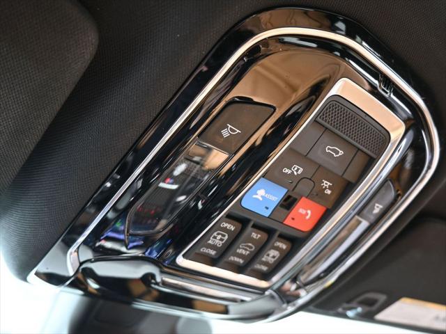 2022 Jeep Grand Cherokee Summit 4x2