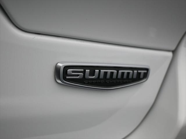 2022 Jeep Grand Cherokee Summit 4x2
