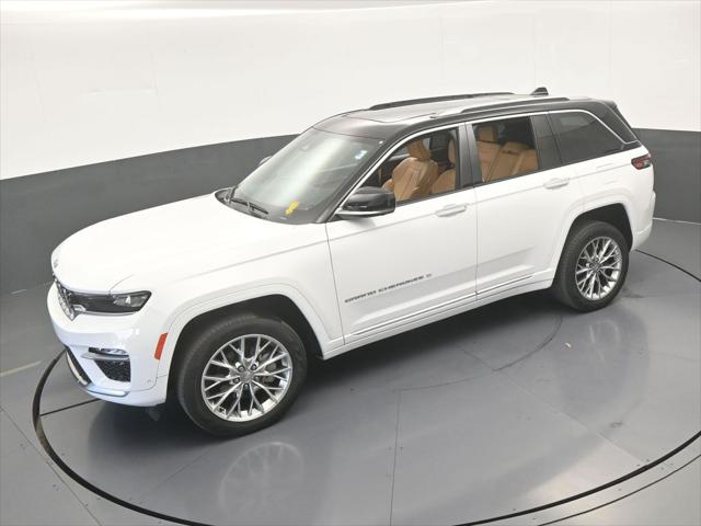 2022 Jeep Grand Cherokee Summit 4x2