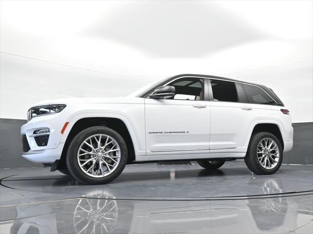 2022 Jeep Grand Cherokee Summit 4x2