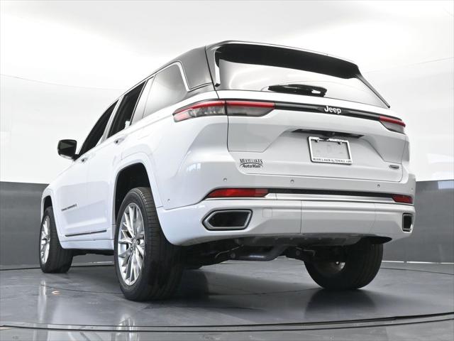 2022 Jeep Grand Cherokee Summit 4x2
