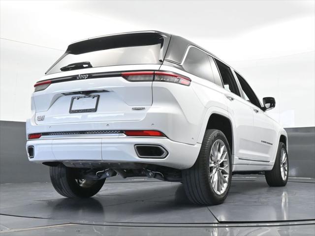 2022 Jeep Grand Cherokee Summit 4x2