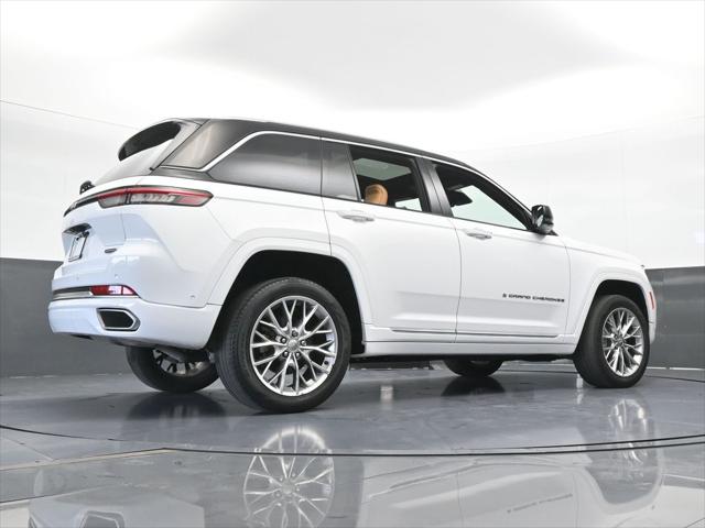 2022 Jeep Grand Cherokee Summit 4x2