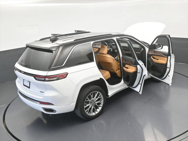 2022 Jeep Grand Cherokee Summit 4x2