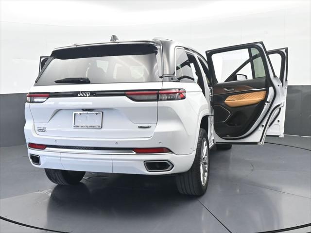2022 Jeep Grand Cherokee Summit 4x2