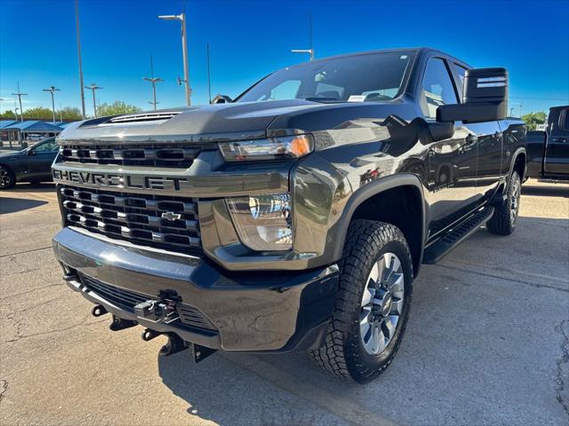 2023 Chevrolet Silverado 2500HD 4WD Crew Cab Standard Bed Custom