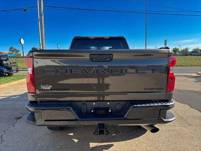 2023 Chevrolet Silverado 2500HD 4WD Crew Cab Standard Bed Custom