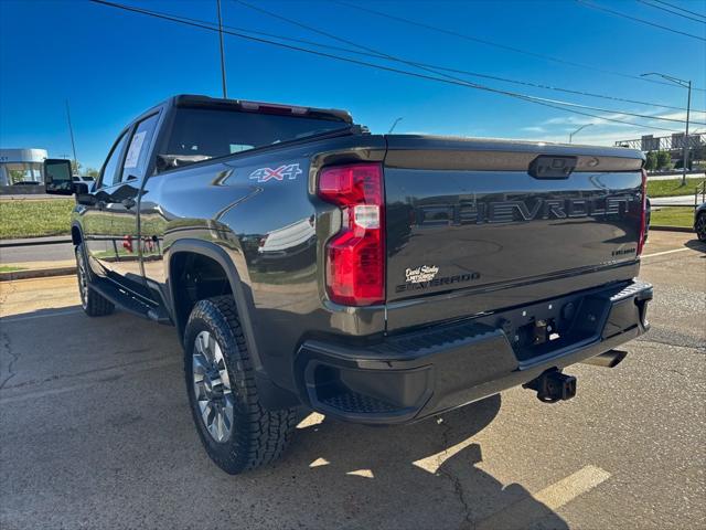 2023 Chevrolet Silverado 2500HD 4WD Crew Cab Standard Bed Custom