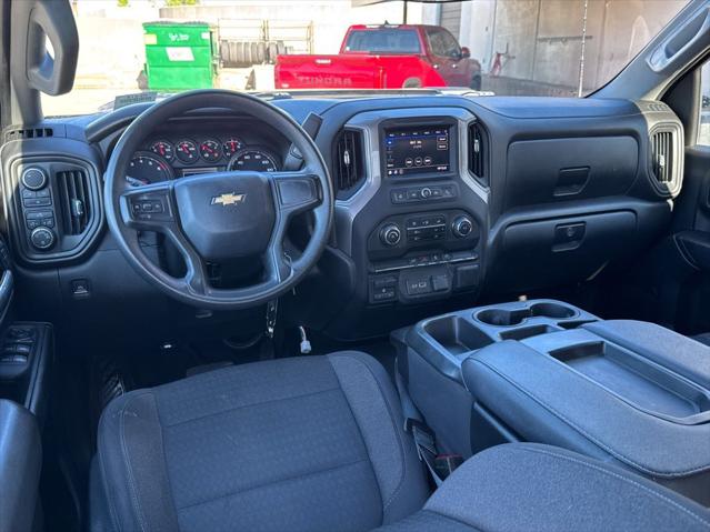 2023 Chevrolet Silverado 2500HD 4WD Crew Cab Standard Bed Custom