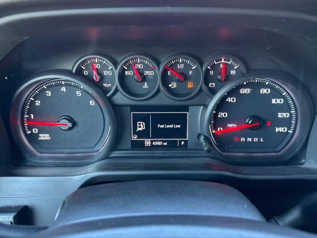2023 Chevrolet Silverado 2500HD 4WD Crew Cab Standard Bed Custom